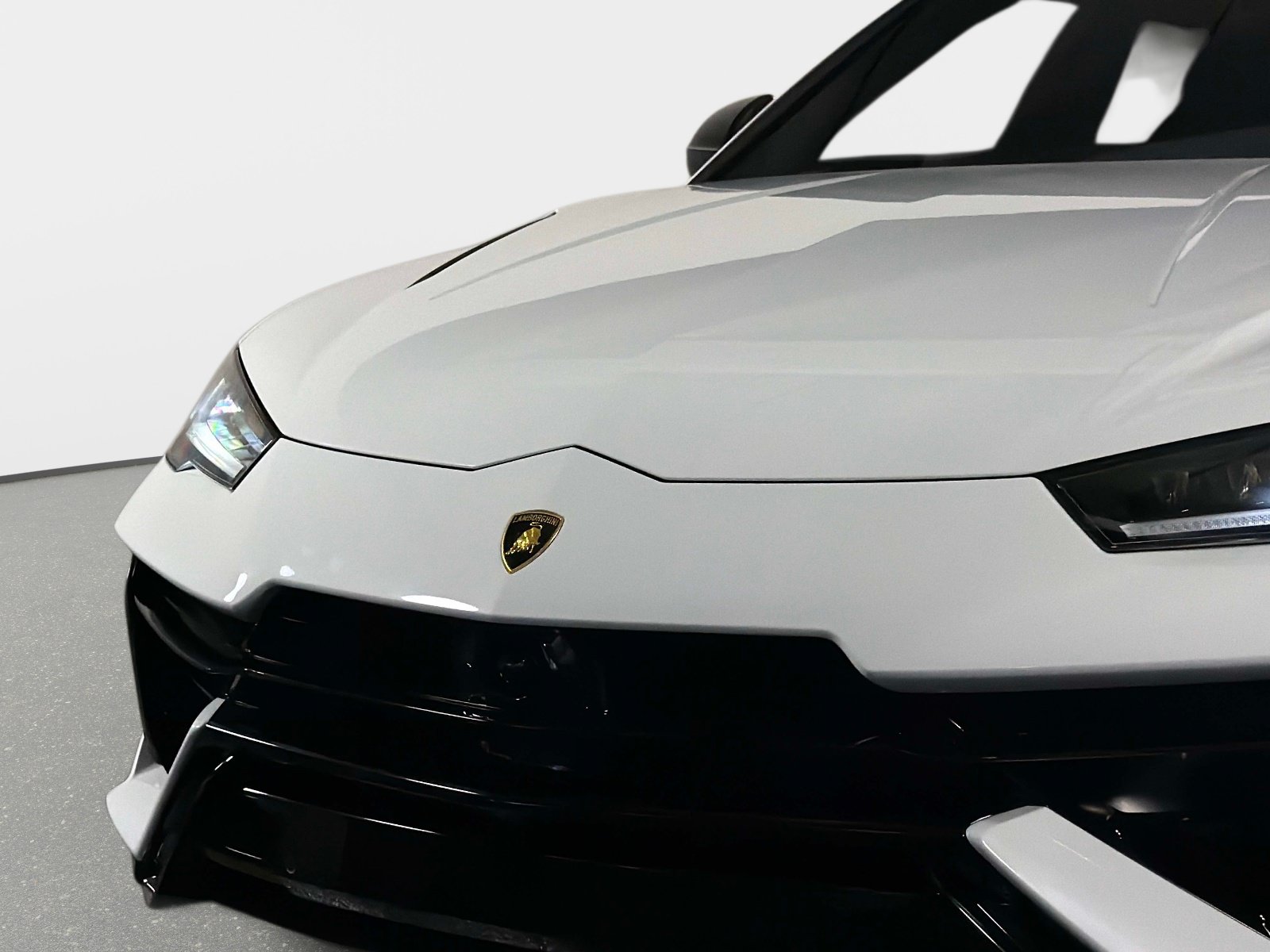 Used 2023 Lamborghini Urus S AWD/4WD image 11