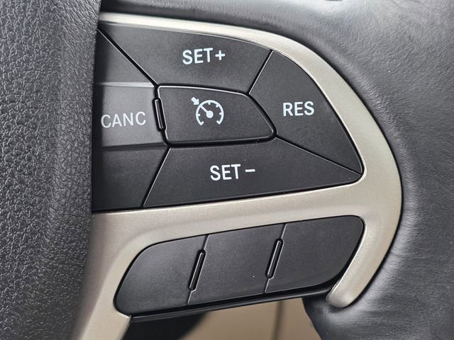 Used 2015 Jeep Grand Cherokee Limited image 11