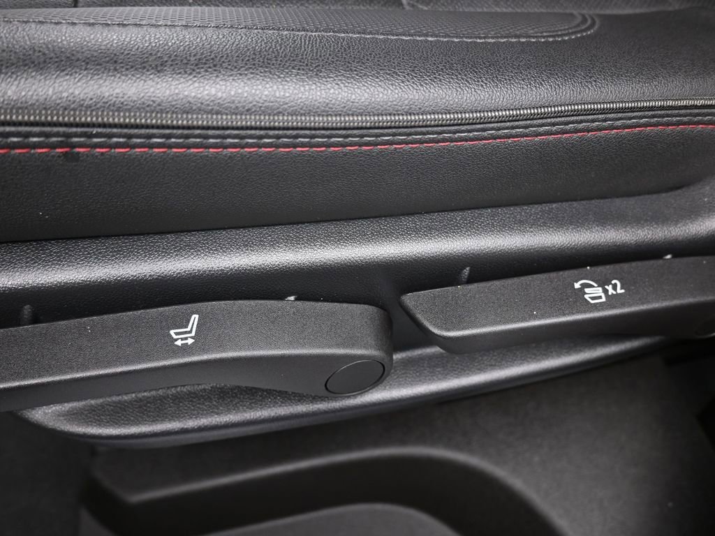 Used 2021 Chevrolet Tahoe RST image 32