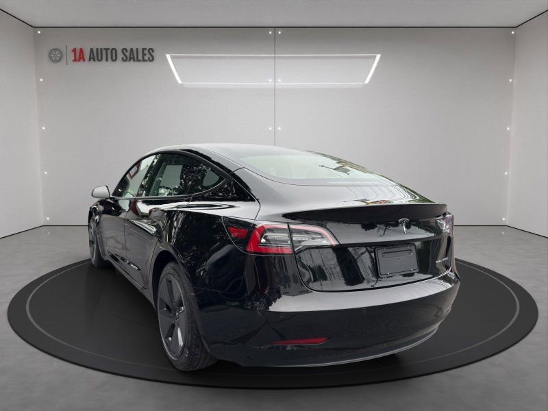 Used 2021 Tesla Model 3 Long Range image 3