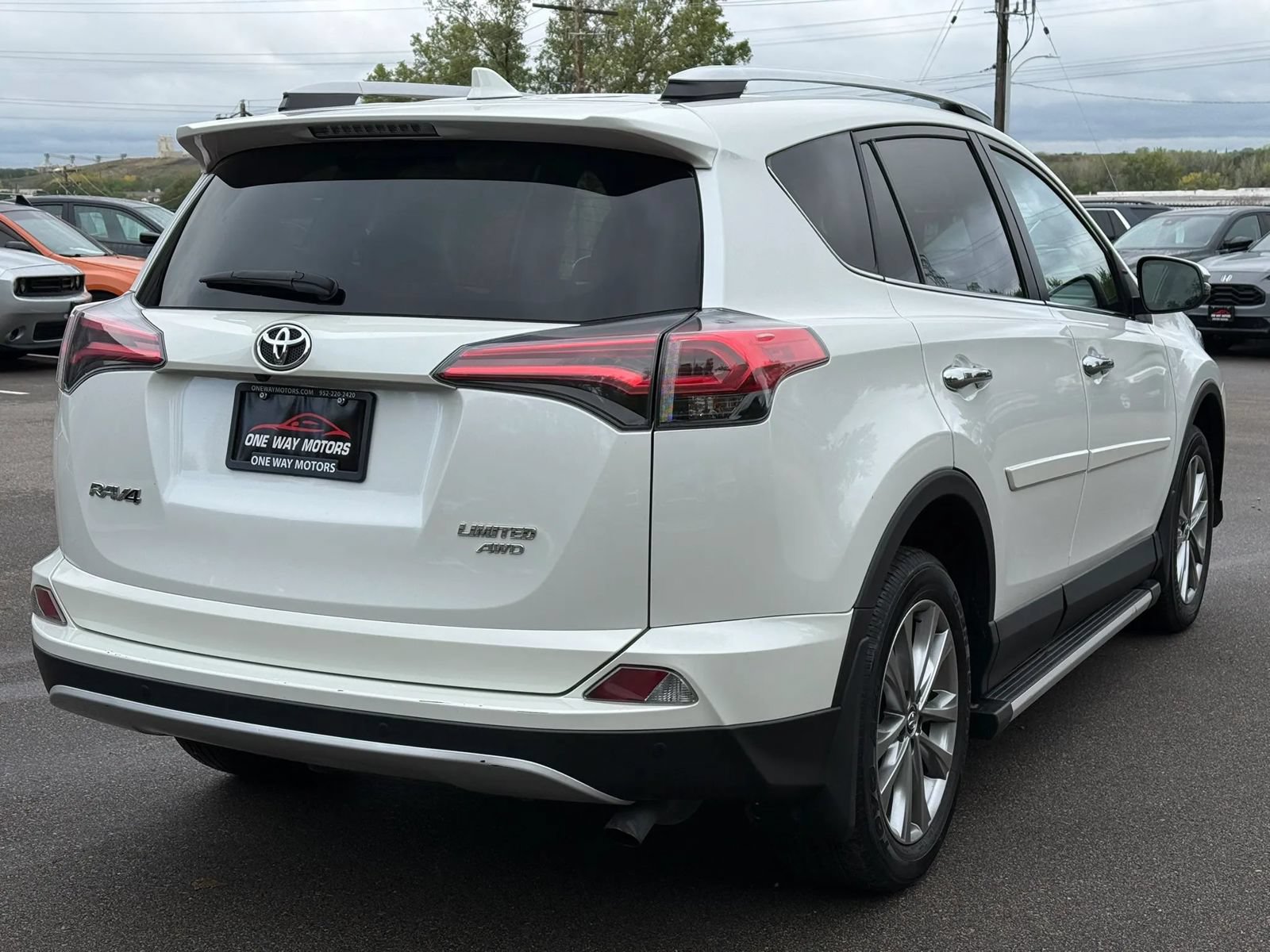 Used 2016 Toyota RAV4 Limited w/ Protection Package AWD/4WD image 5