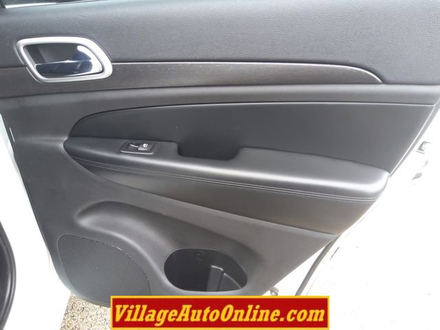 Used 2015 Jeep Grand Cherokee Altitude image 25