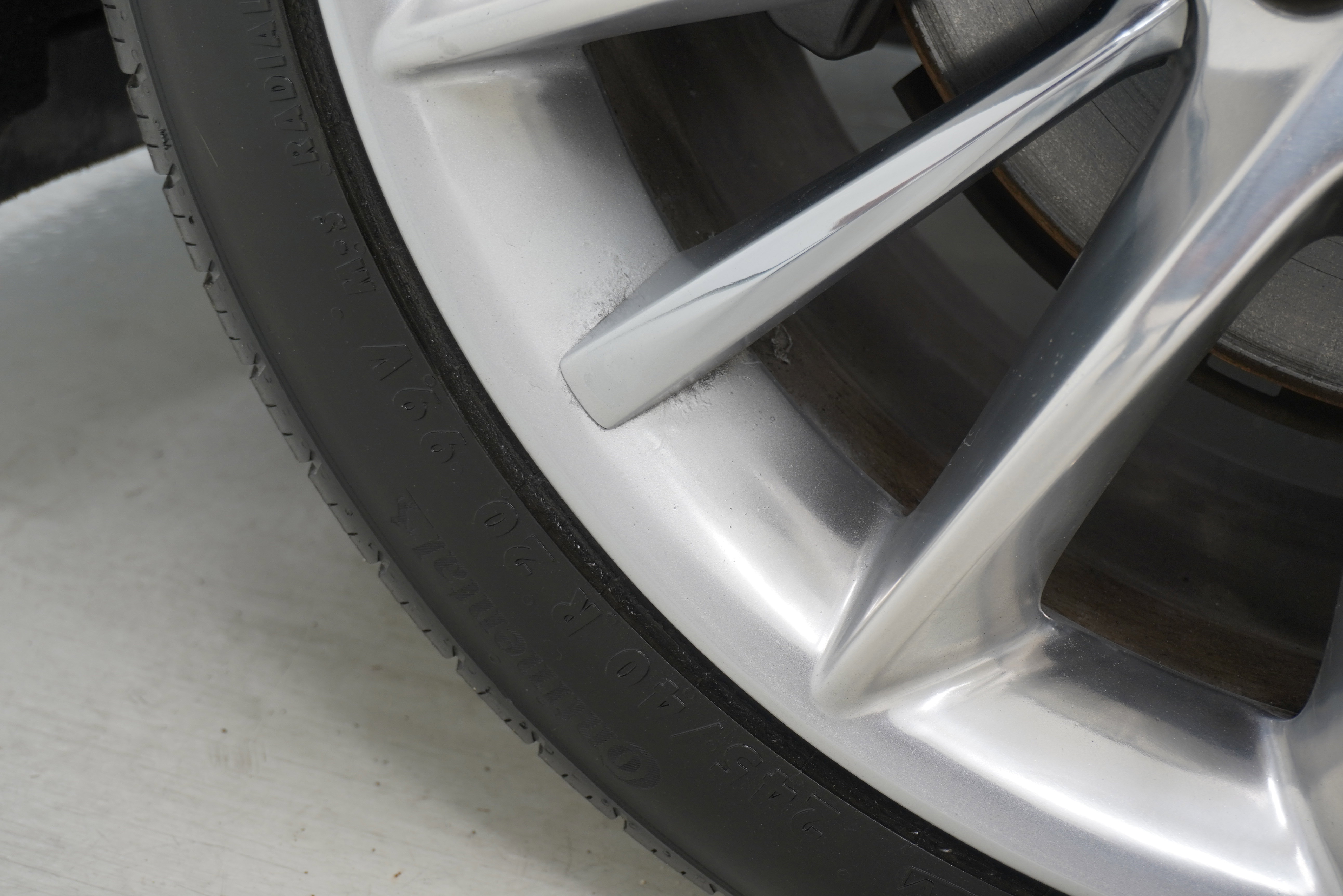 Used 2013 Cadillac XTS Platinum image 31