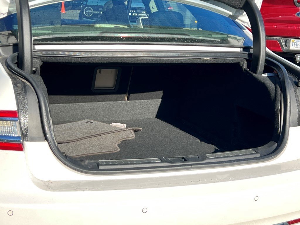 Used 2019 Lincoln Continental Reserve image 19