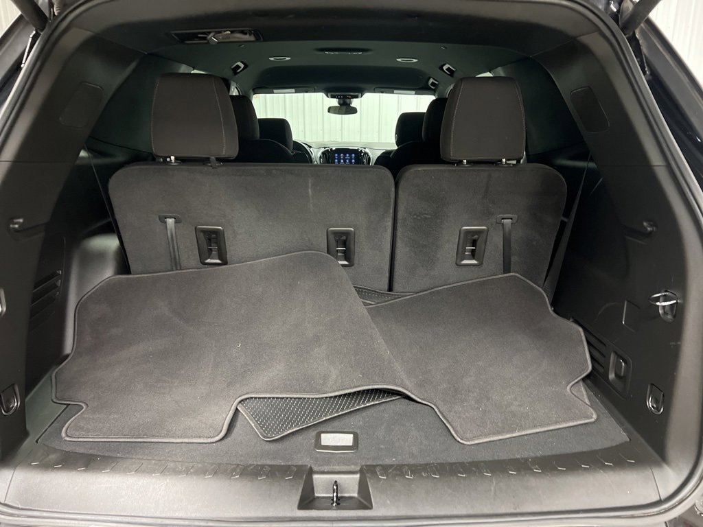 Used 2023 Chevrolet Traverse LT image 6