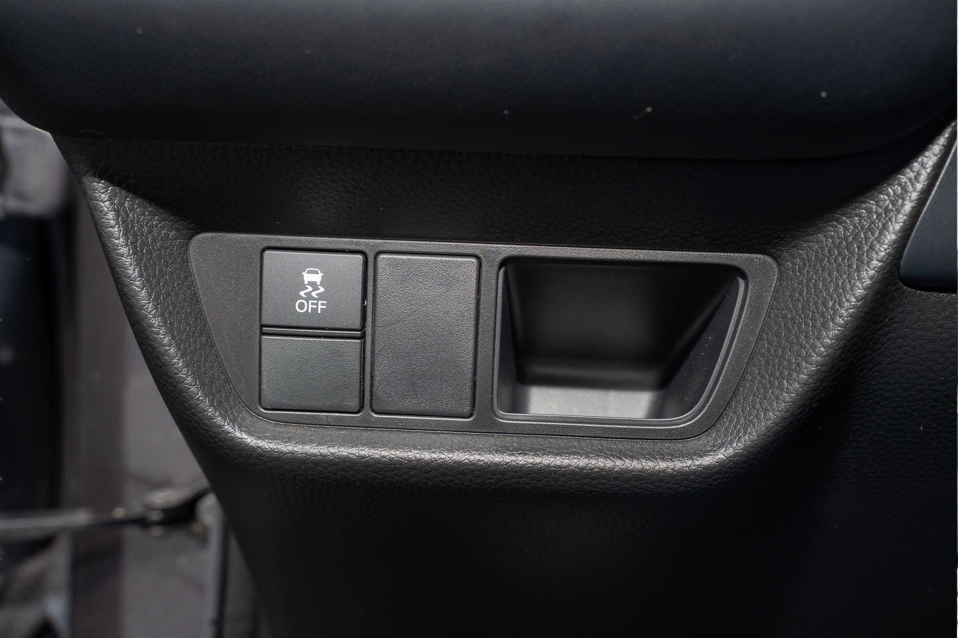 Certified 2023 Honda HR-V LX image 30