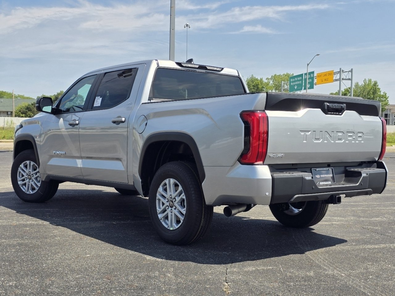 New 2026 Toyota Tundra SR5 AWD/4WD image 14