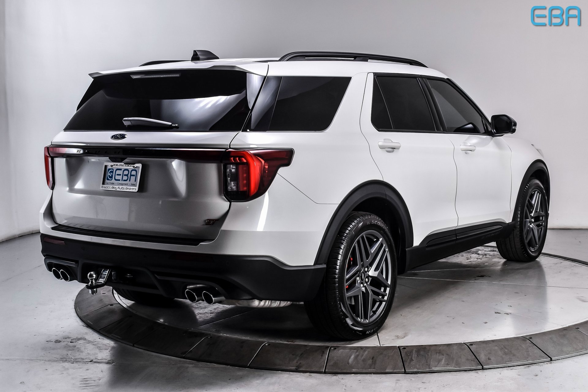 Used 2025 Ford Explorer ST w/ Sun And Sound Package image 7