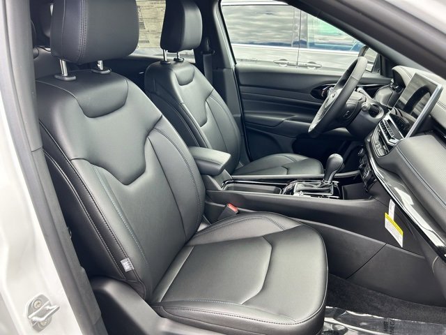 New 2025 Jeep Compass Limited w/ Sun & Sound Group image 11