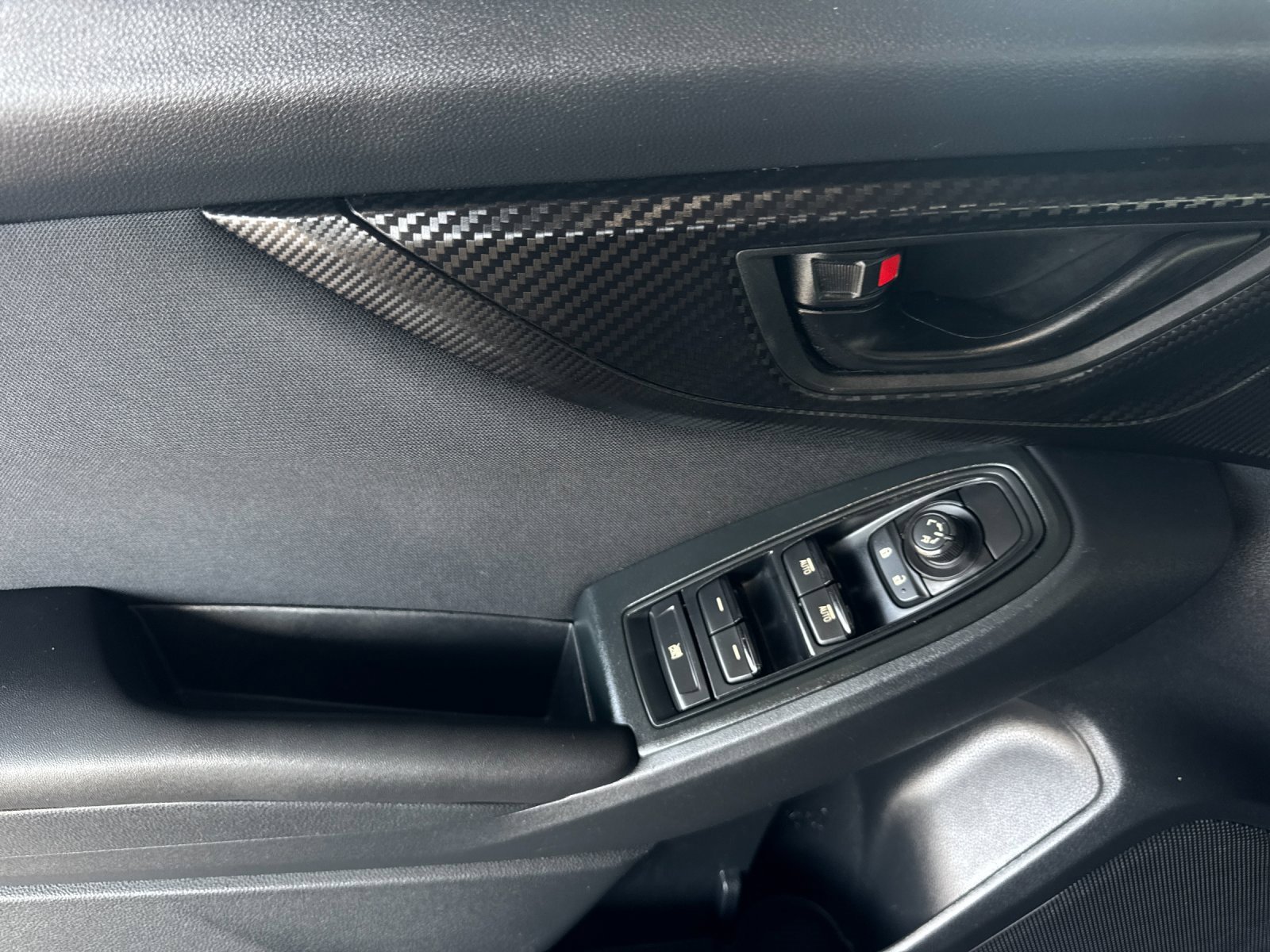 Used 2019 Subaru Crosstrek 2.0i w/ Eyesight System image 10