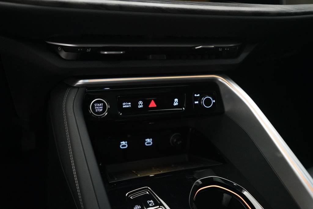 Certified 2025 Audi Q5 Prestige AWD/4WD image 21