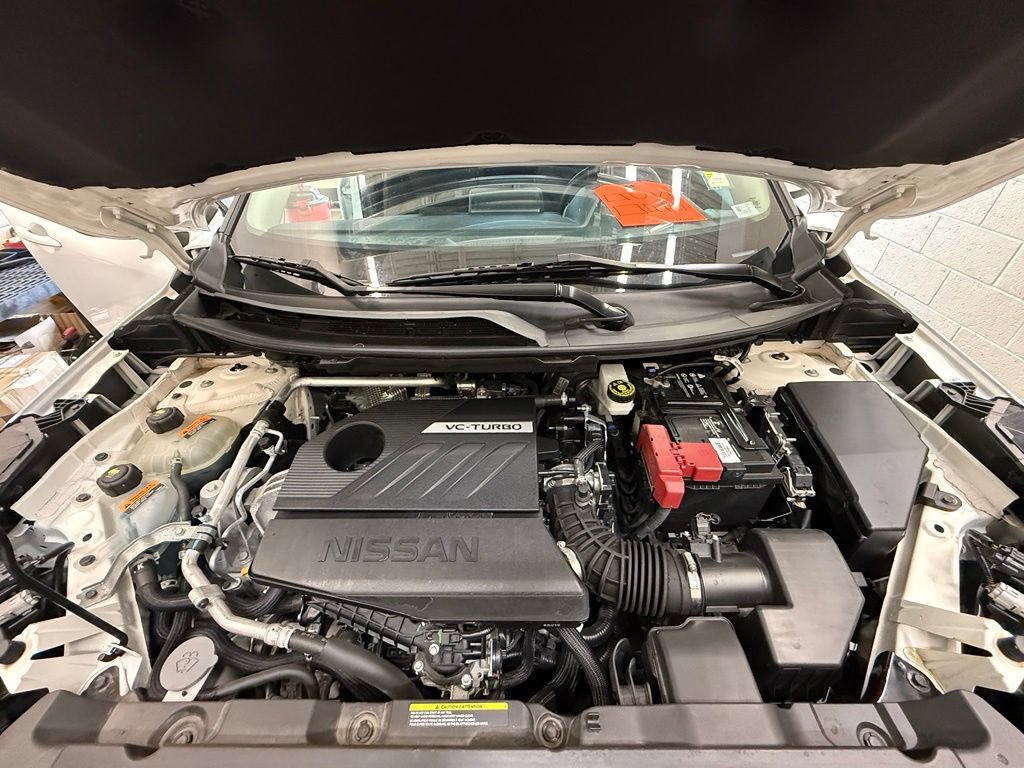 Used 2024 Nissan Rogue SV FWD image 31