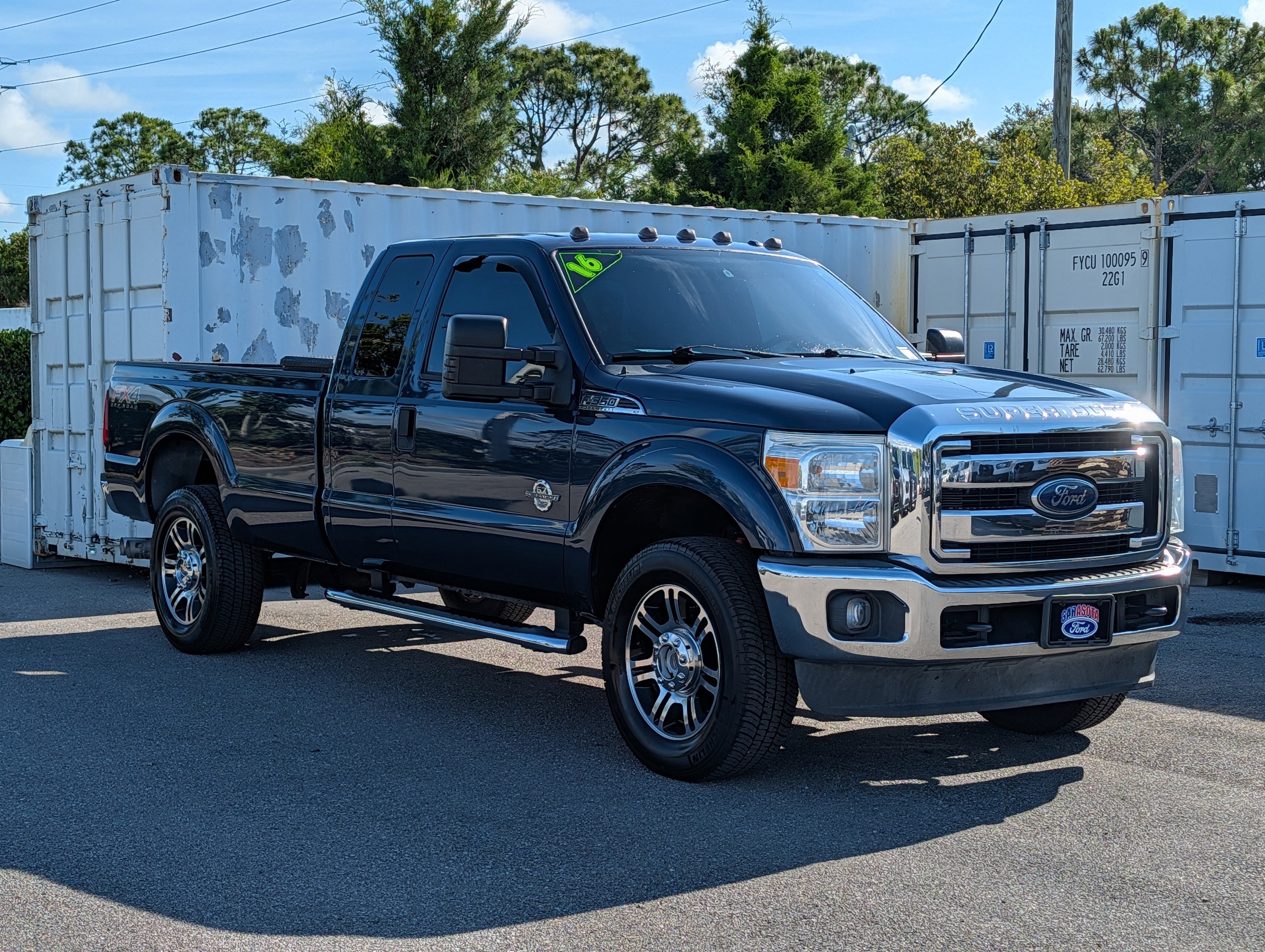 Used 2016 Ford F350 XLT w/ XLT Value Package AWD/4WD image 2
