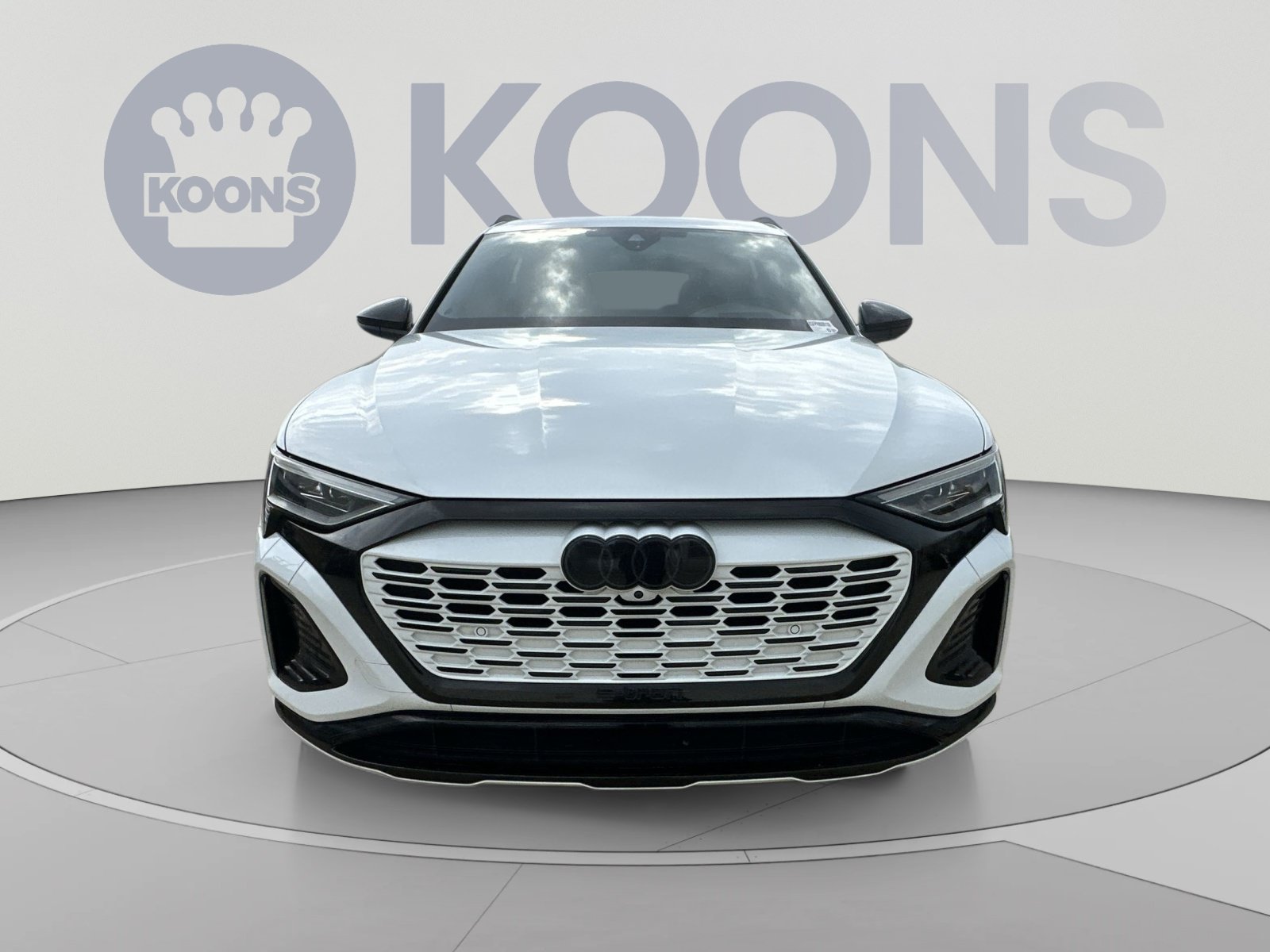 Used 2024 Audi Q8 e-tron Prestige w/ Prestige Package AWD/4WD image 19