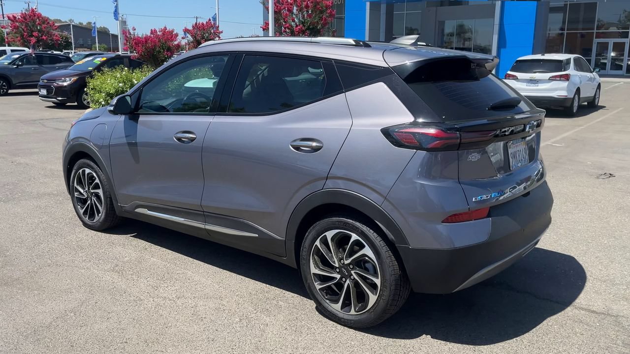 Used 2023 Chevrolet Bolt EUV Premier FWD image 5