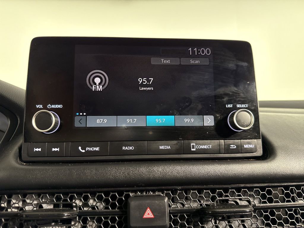 Used 2025 Honda HR-V LX image 27