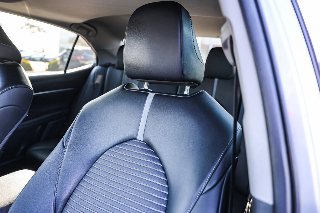 Certified 2022 Toyota Camry SE image 17