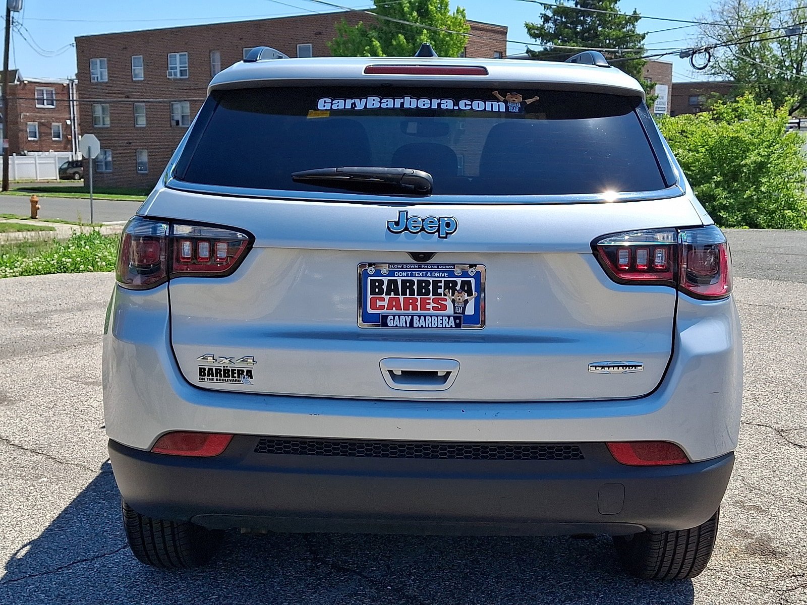 Used 2024 Jeep Compass Latitude AWD/4WD image 5