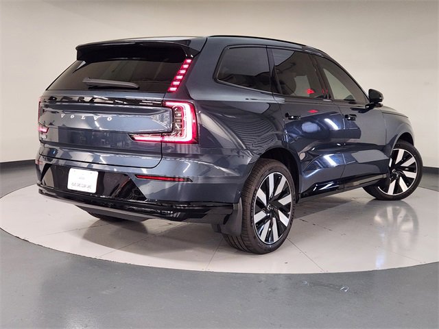 New 2025 Volvo EX90 Ultra image 2