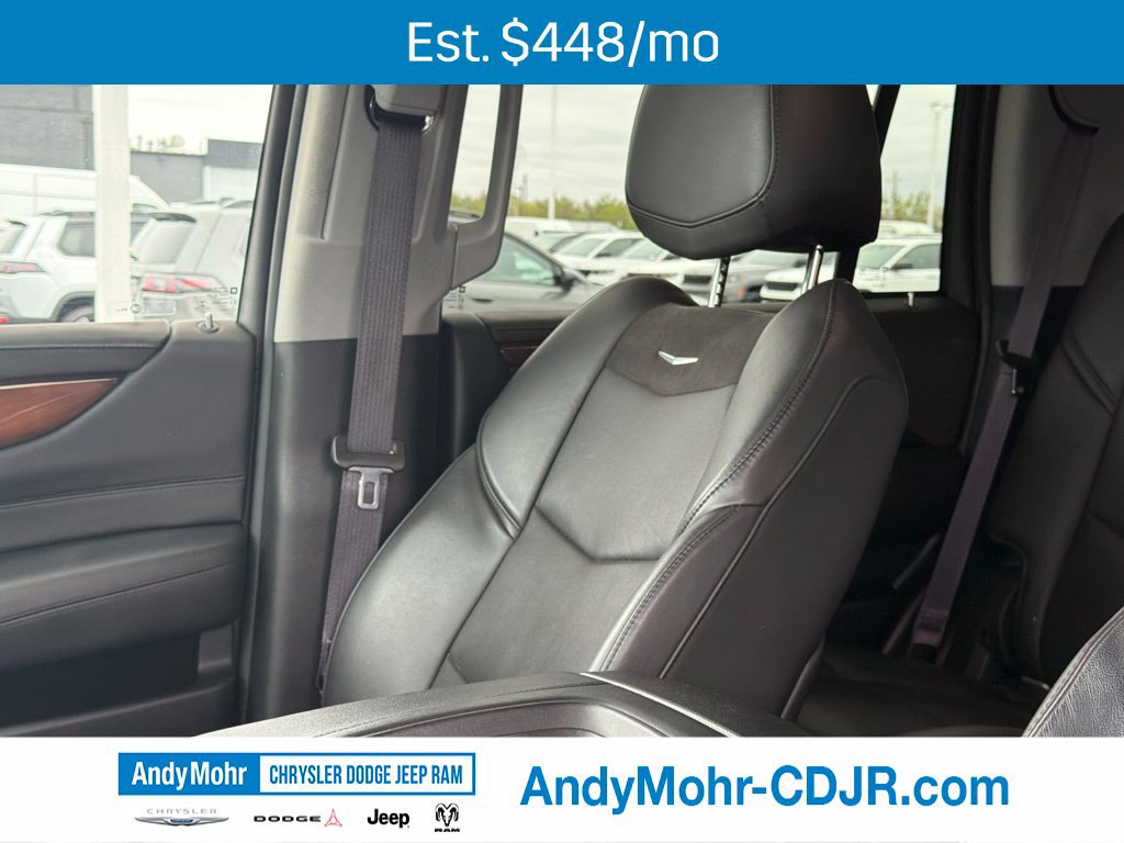 Used 2017 Cadillac Escalade Luxury AWD/4WD image 14