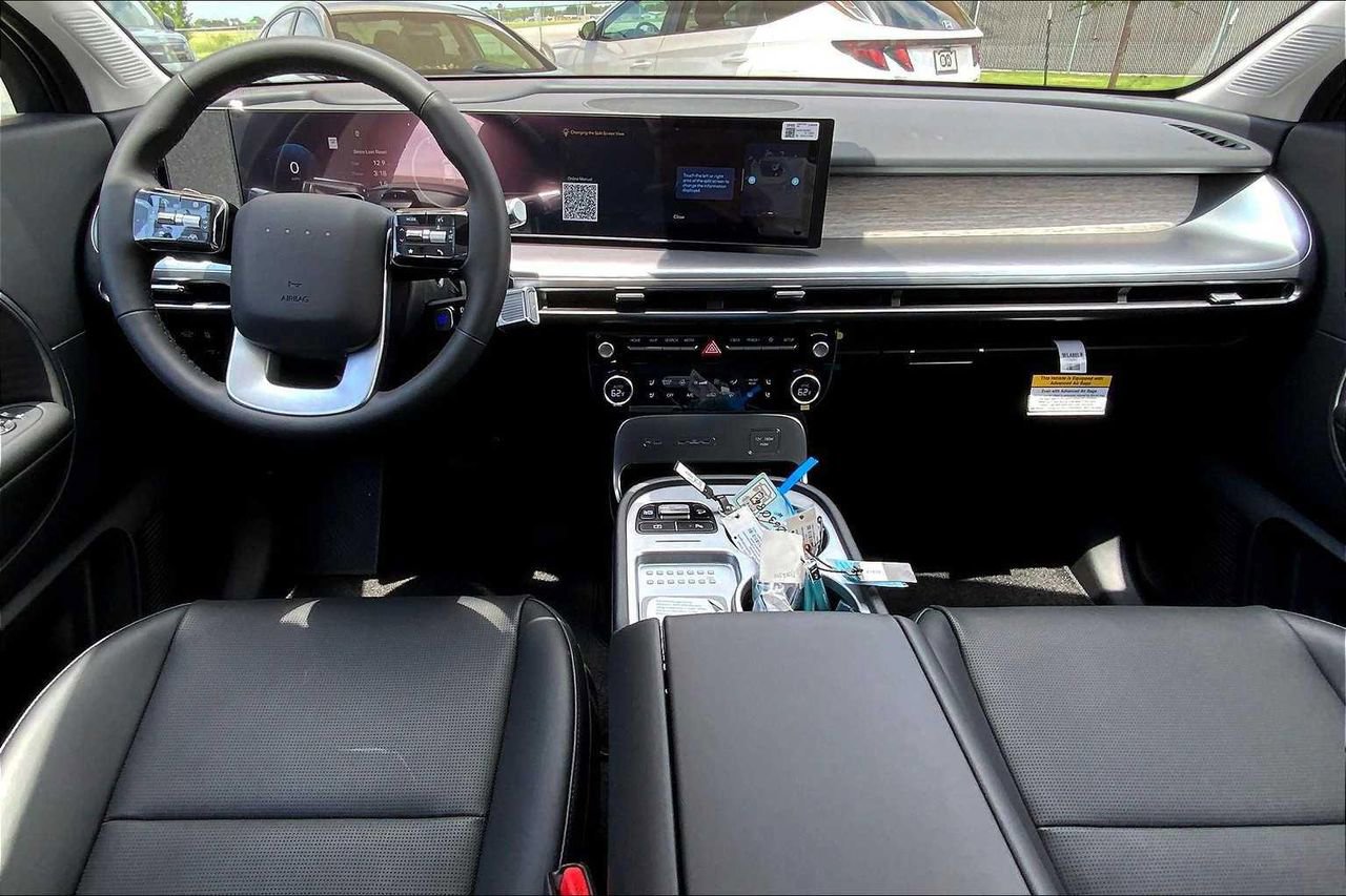 New 2026 Hyundai Ioniq 9 SEL image 5