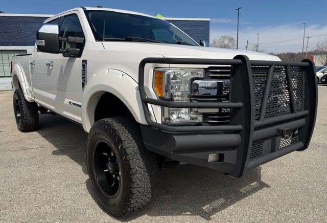 Used 2017 Ford F250 Lariat w/ Chrome Package AWD/4WD image 7