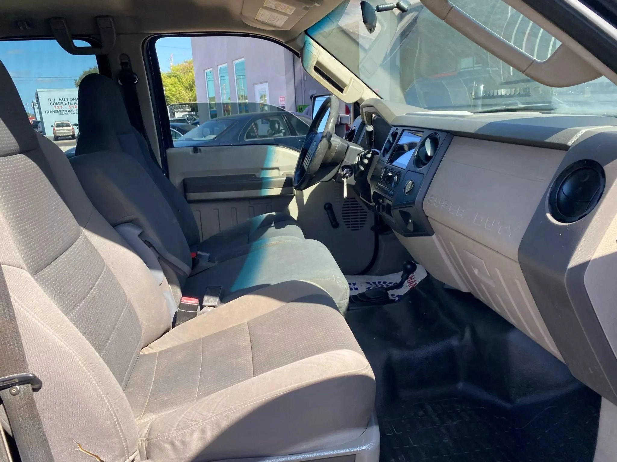 Used 2010 Ford F250 XLT AWD/4WD image 15