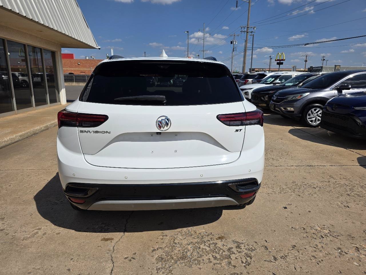 Used 2022 Buick Envision Essence w/ Technology Package II FWD image 7