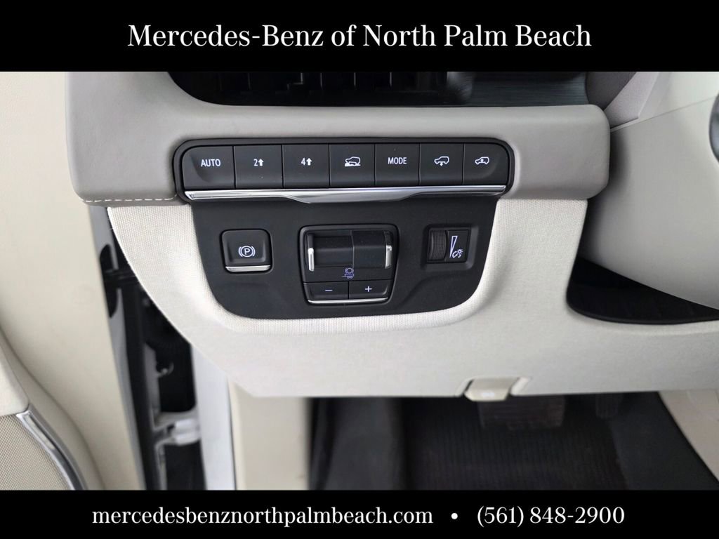 Used 2021 Cadillac Escalade ESV Premium Luxury Platinum AWD/4WD image 24