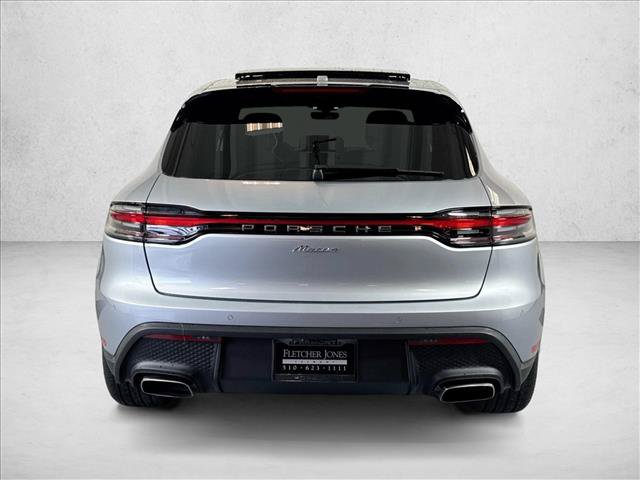 Used 2026 Porsche Macan AWD/4WD image 10