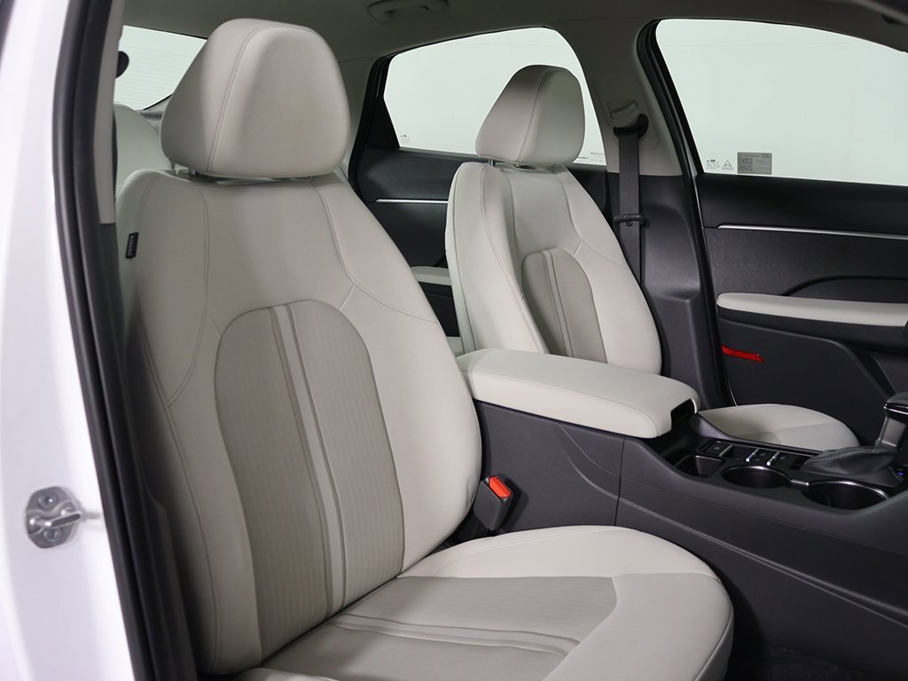 Certified 2025 Hyundai Sonata SE image 26