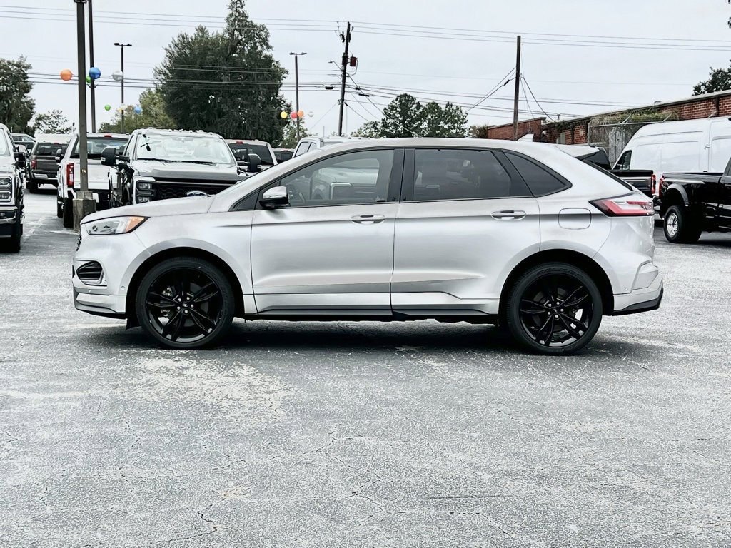 Used 2019 Ford Edge ST w/ Equipment Group 401A image 3