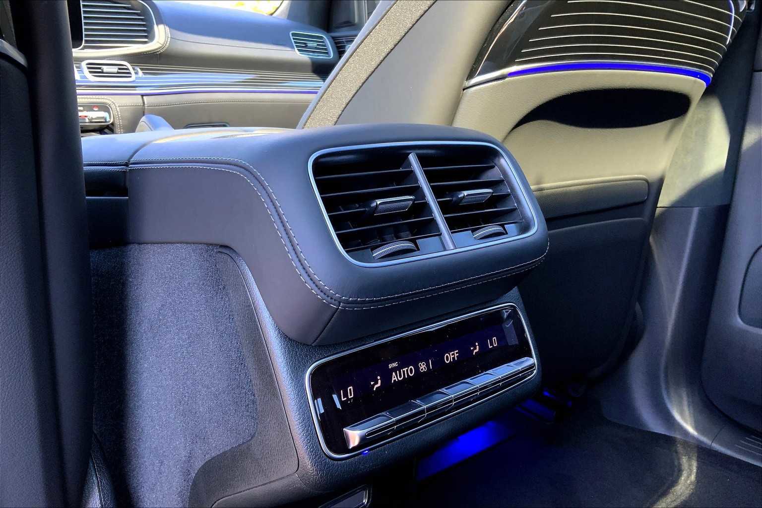 New 2026 Mercedes-Benz GLS 580 4MATIC image 22