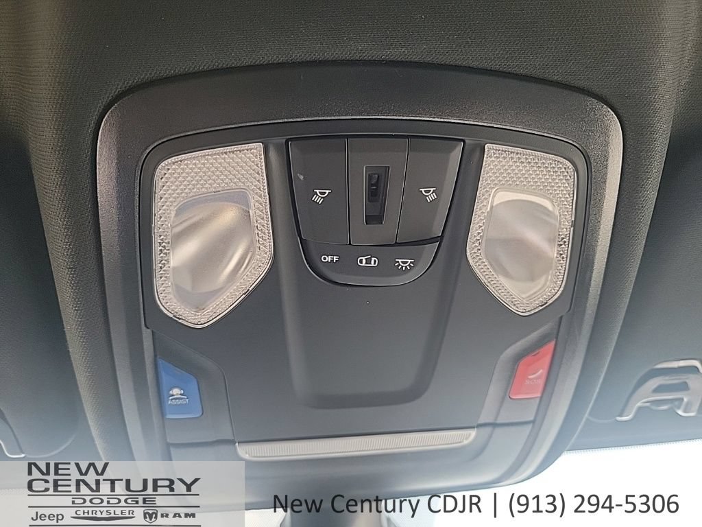 Used 2024 RAM 2500 Big Horn AWD/4WD image 13