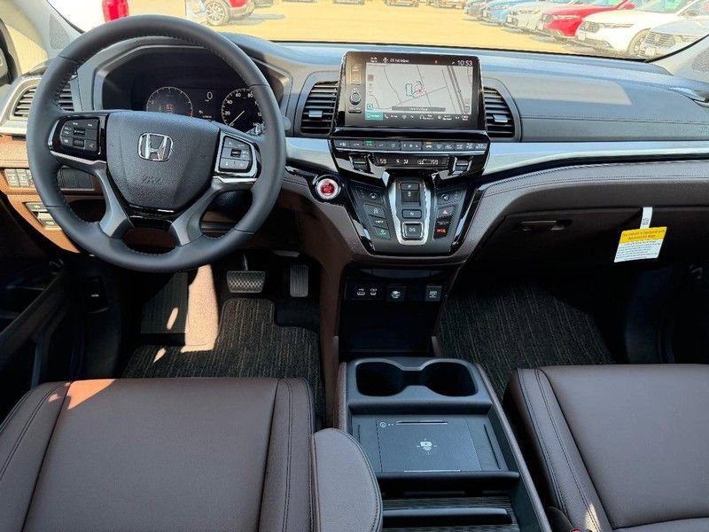New 2026 Honda Odyssey Touring image 14