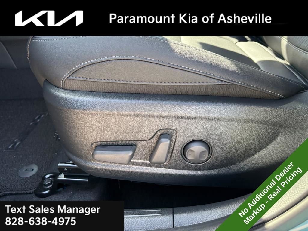 New 2026 Kia Seltos EX image 19