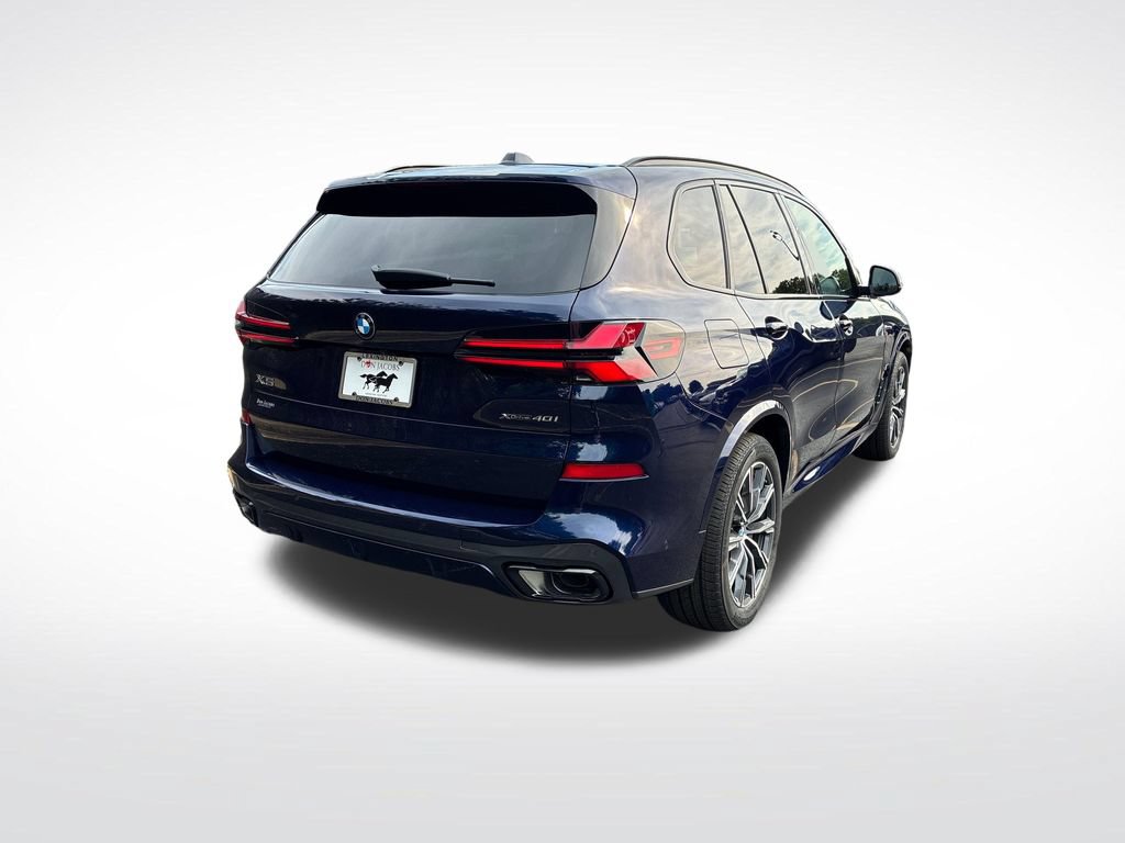 New 2026 BMW X5 xDrive40i w/ M Sport Package AWD/4WD image 3