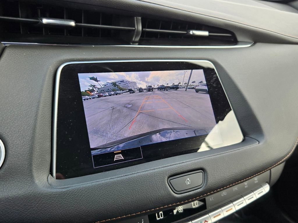 Used 2023 Cadillac XT4 Sport image 21