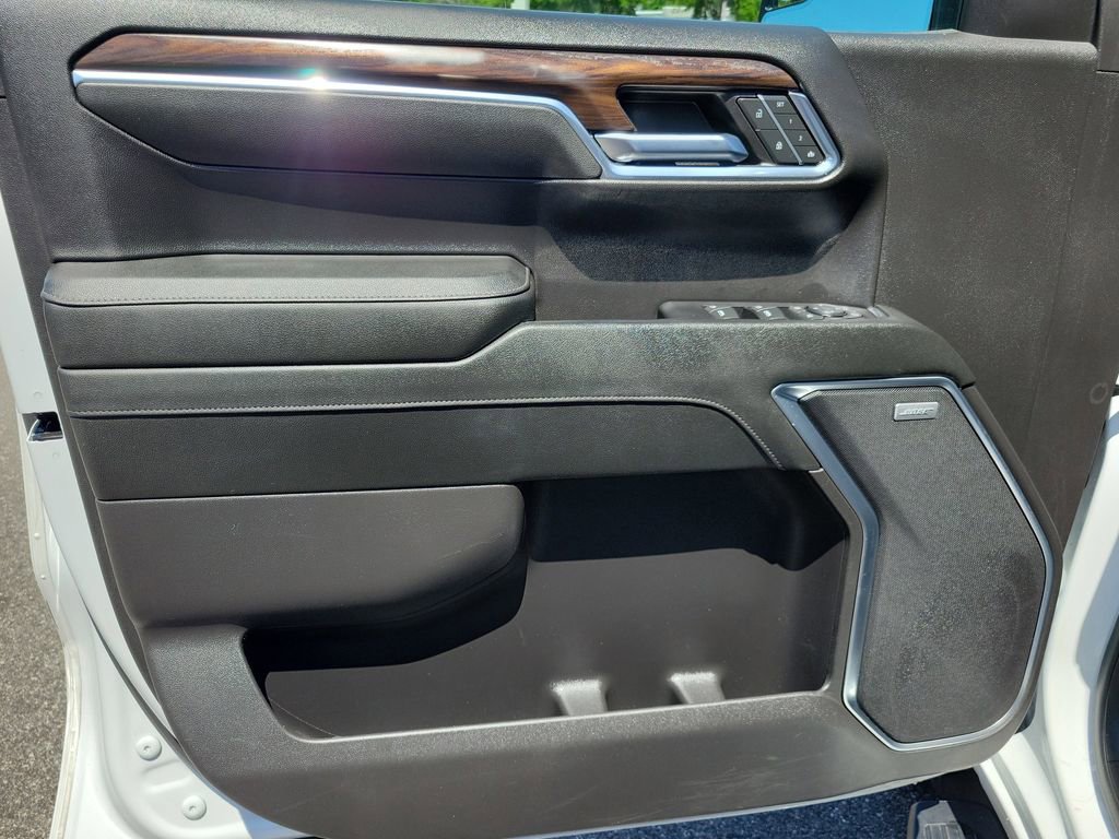 Used 2024 GMC Sierra 1500 SLT w/ SLT Premium Package image 18