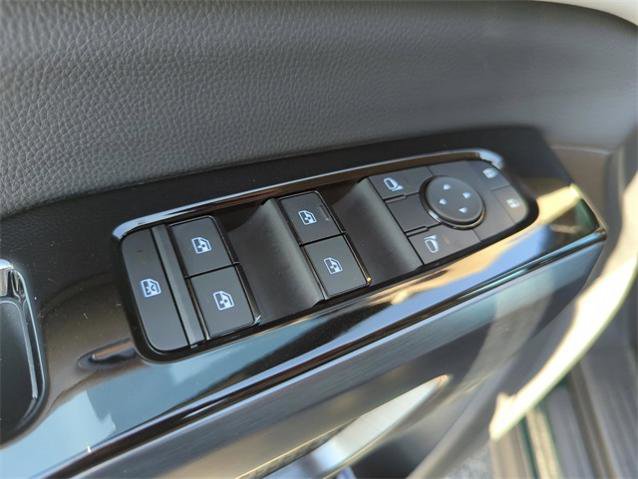 Certified 2024 Nissan Pathfinder SL image 22