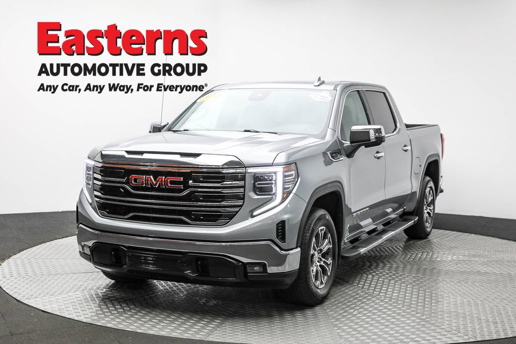 Used 2024 GMC Sierra 1500 SLT image 1