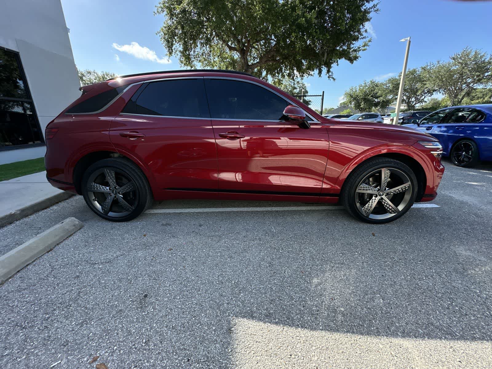 Used 2024 Genesis GV70 3.5T Sport w/ Sport Advanced Package AWD/4WD image 10