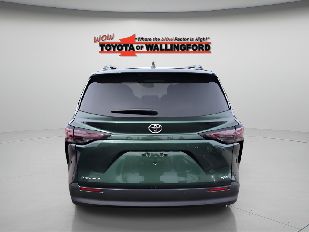 New 2026 Toyota Sienna XLE AWD/4WD image 3