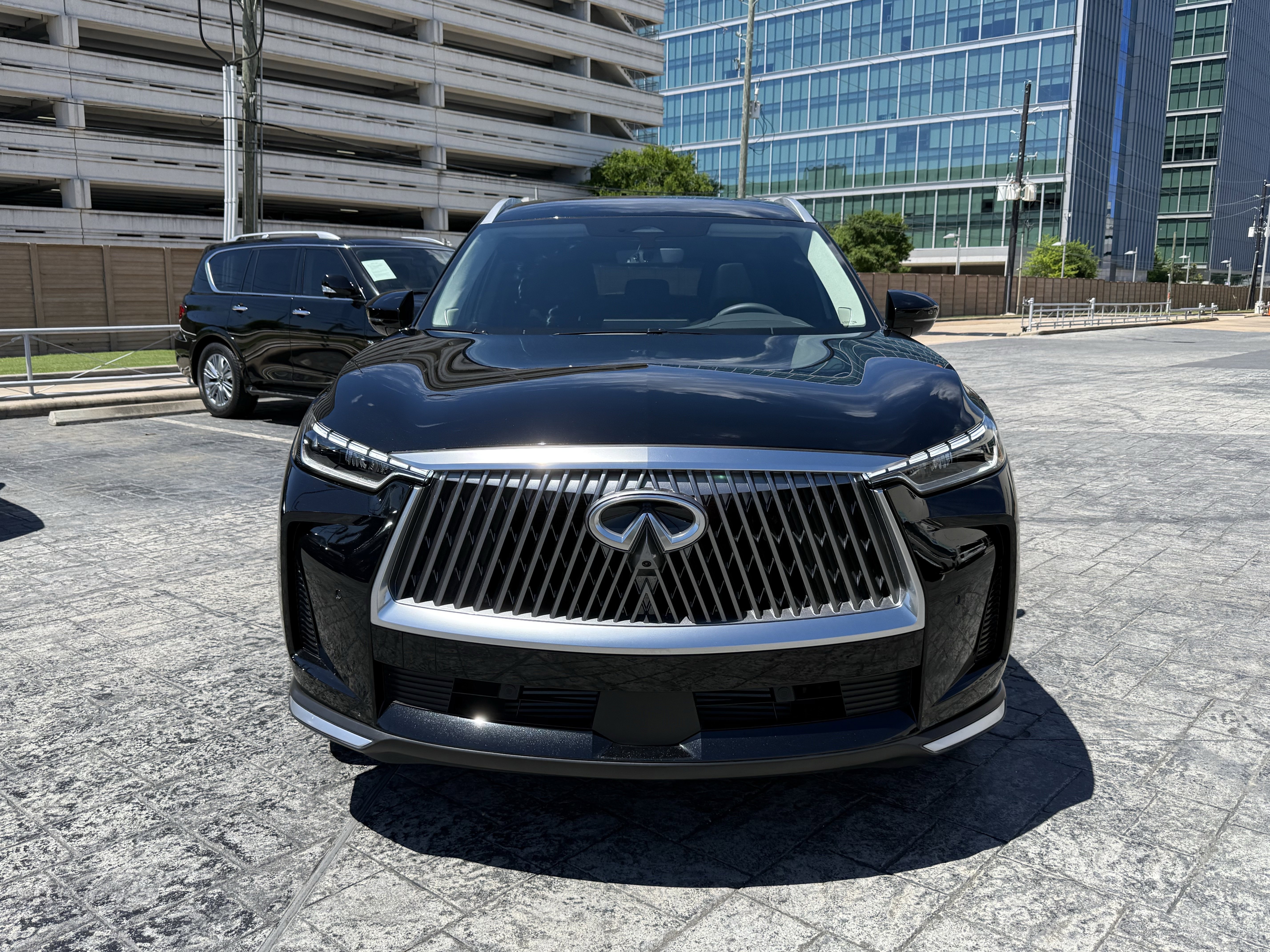 Certified 2026 INFINITI QX60 Luxe w/ Cargo Package image 2