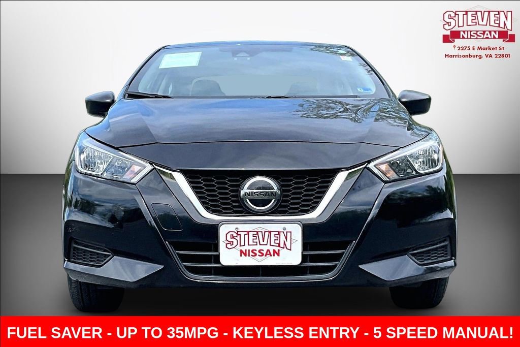 Certified 2022 Nissan Versa S FWD image 2