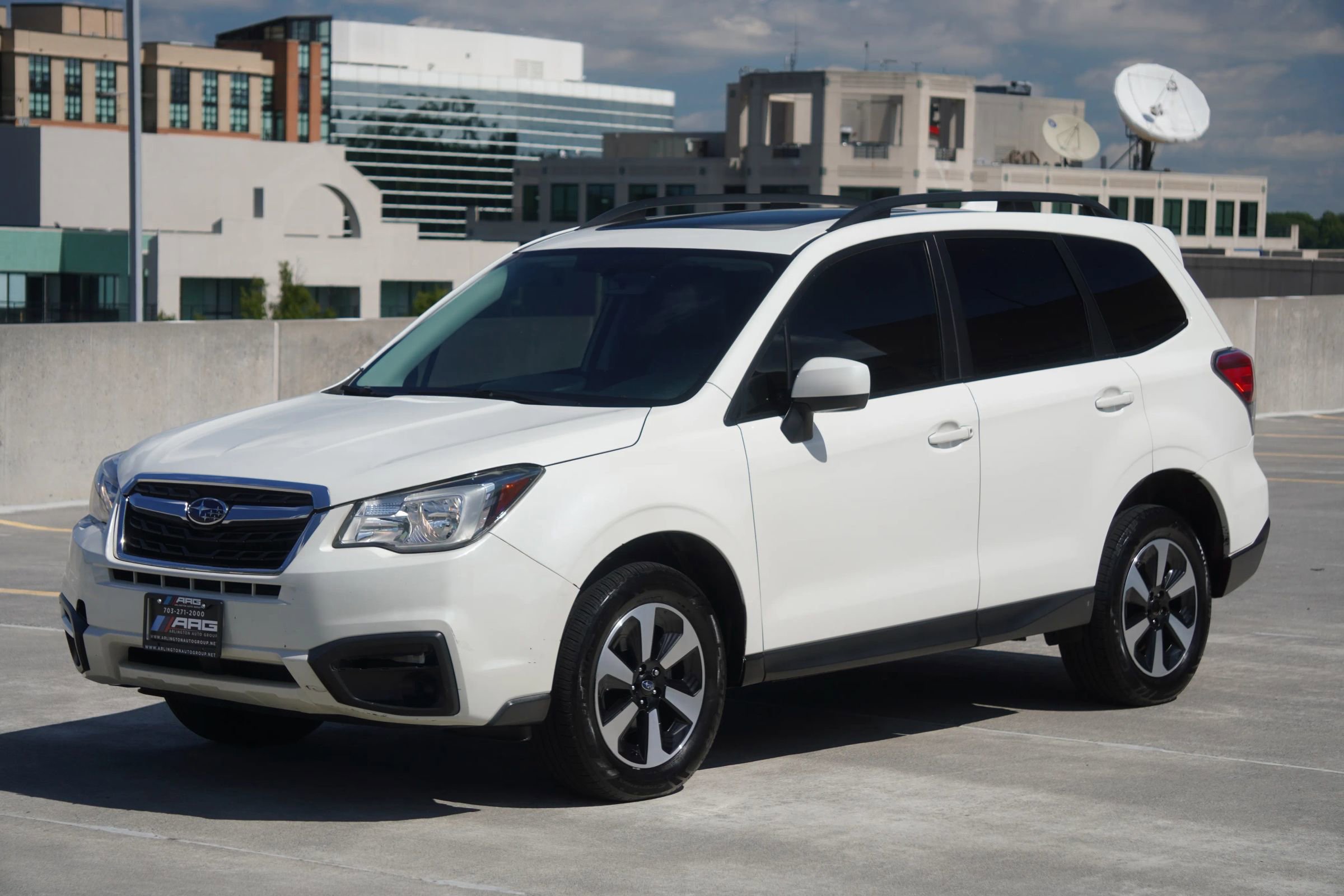 Used 2017 Subaru Forester 2.5i Premium w/ All-Weather Package image 2
