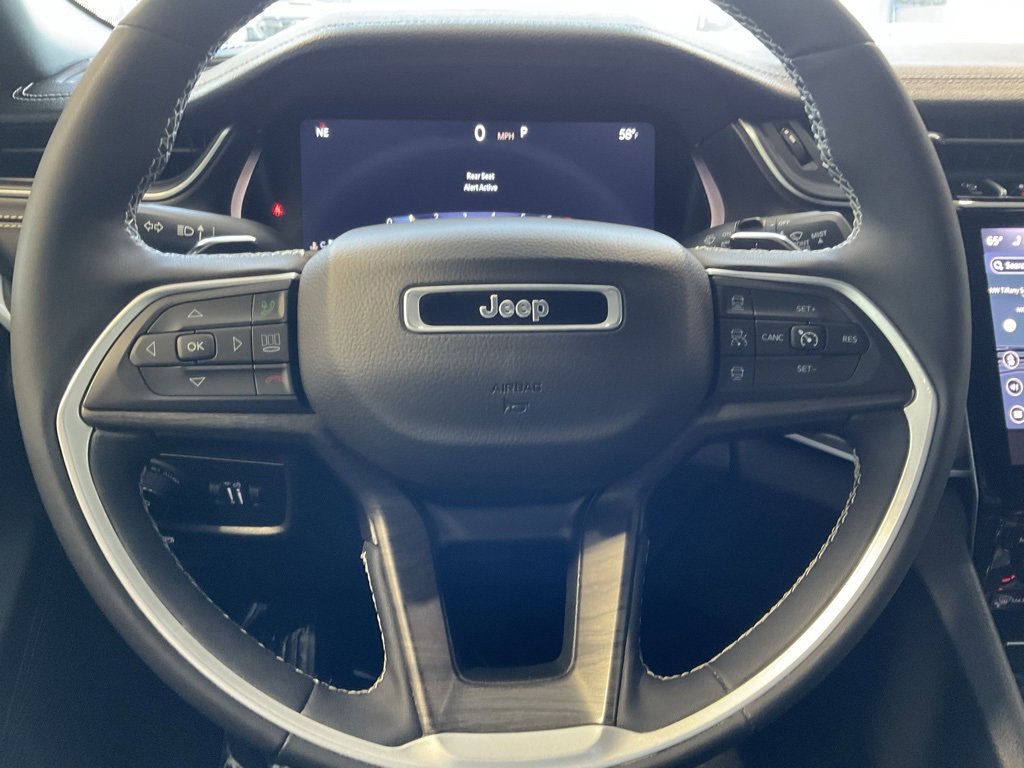 Used 2024 Jeep Grand Cherokee L Limited image 10