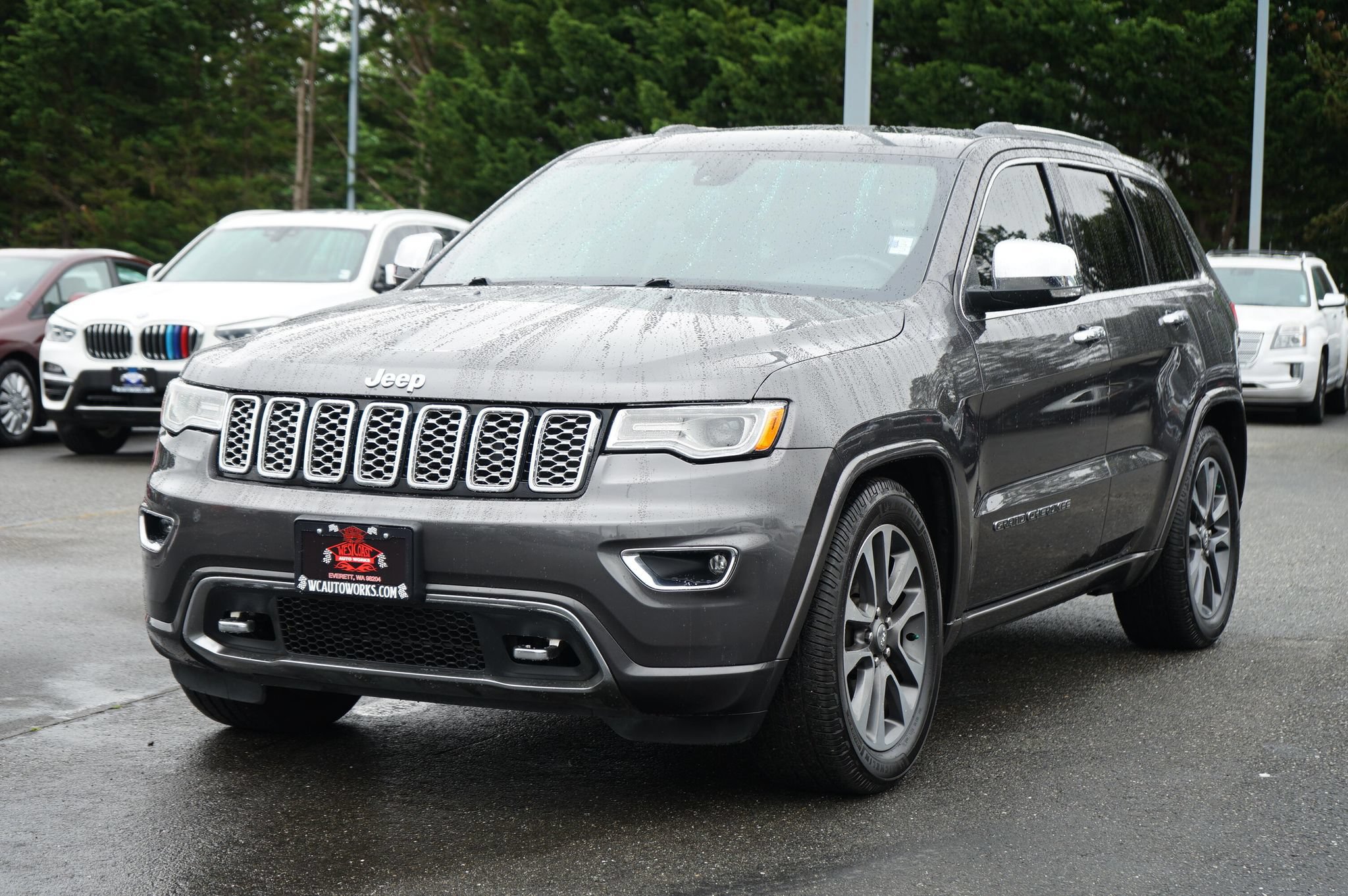Used 2017 Jeep Grand Cherokee Overland AWD/4WD image 1