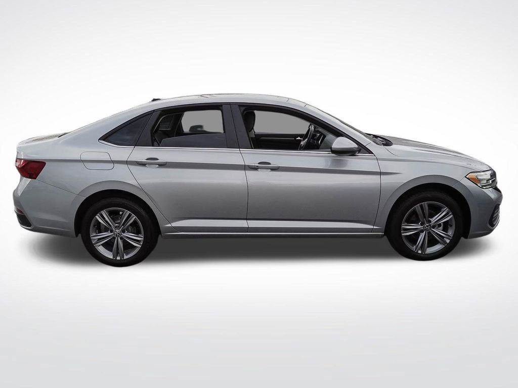 Used 2023 Volkswagen Jetta SE FWD image 7