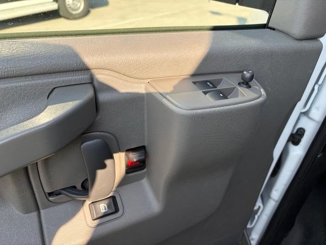 Used 2025 Chevrolet Express 2500 w/ Driver Convenience Package RWD image 11